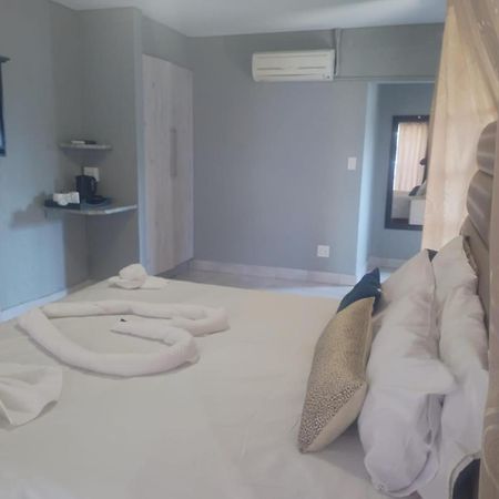 Elegant Guest House Malelane Малелейн Екстериор снимка